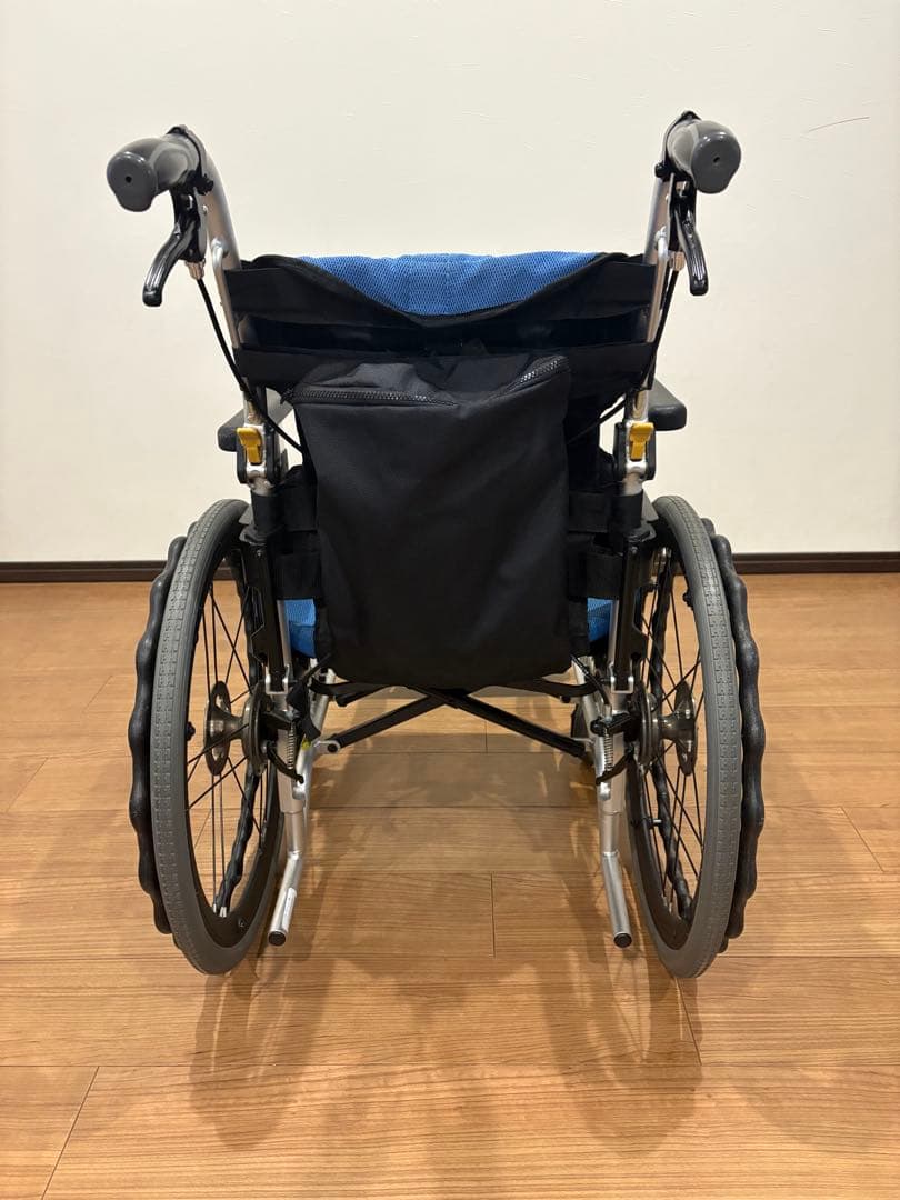 mimi。MATSUNAGA.中古車椅子