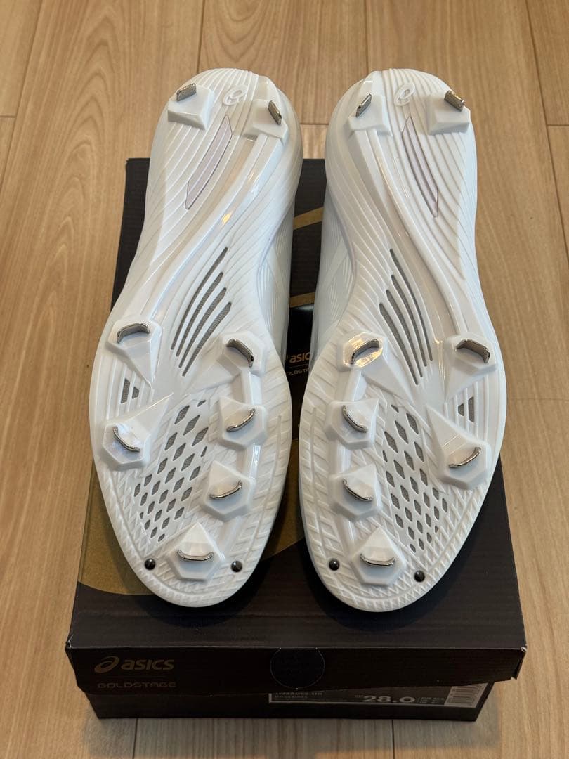 【新品未使用/希少】28cm (白)アシックス/GOLDSTAGE MA3