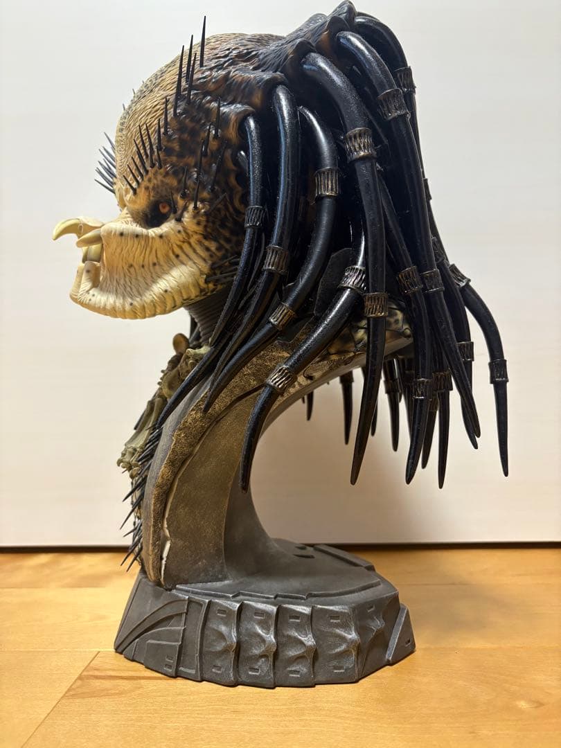 SIDESHOW レジェンダリースケールバスト　プレデター