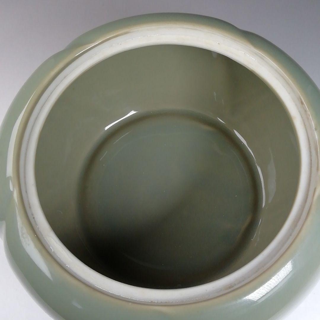 Ｗ７５　水指　『青磁　捻梅　水指』『梅峰 造』　共箱　茶道具