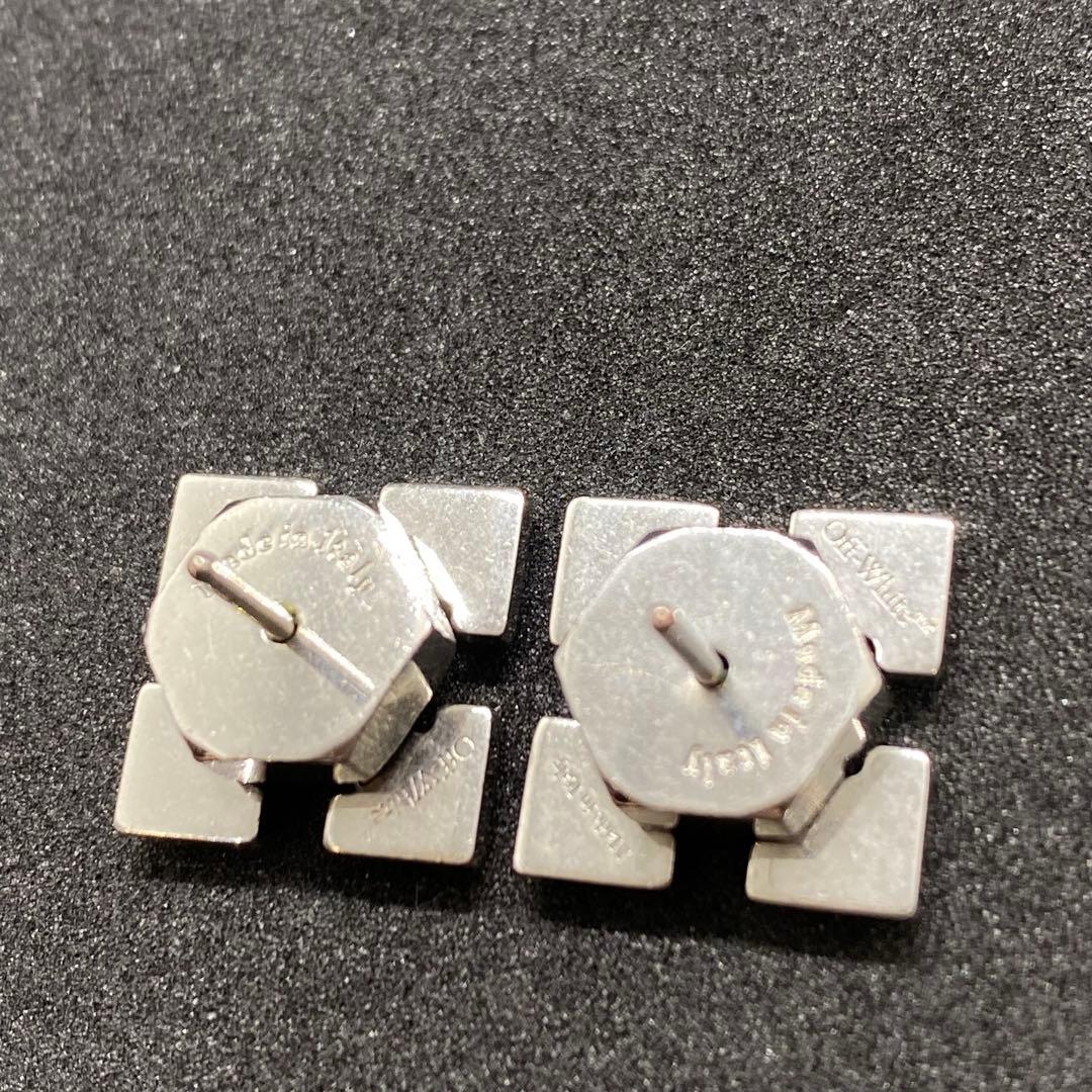 OFF-WHITE / オフホワイト アロー ピアス 2セット