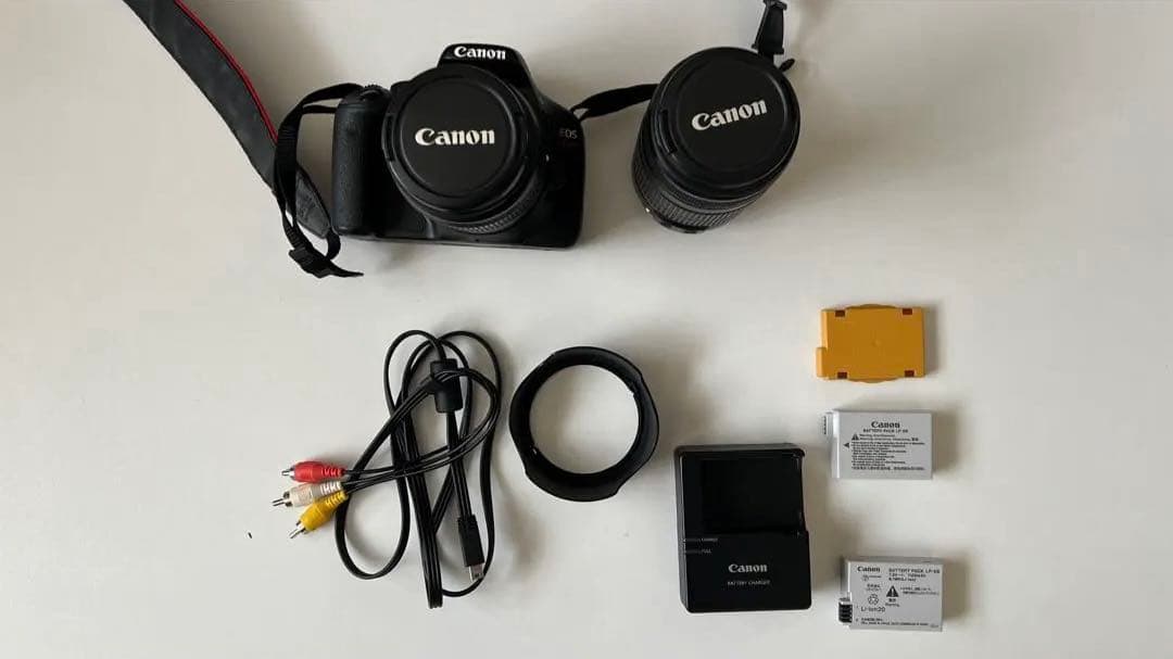 限定値下げ　 EOS Kiss X4 バッテリーのおまけ付き 元箱、説明書なし