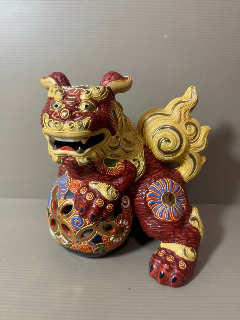 2870 九谷焼 玉乗り獅子 狛犬 シーサー 置物 開運 魔除け 縁起物 骨董品