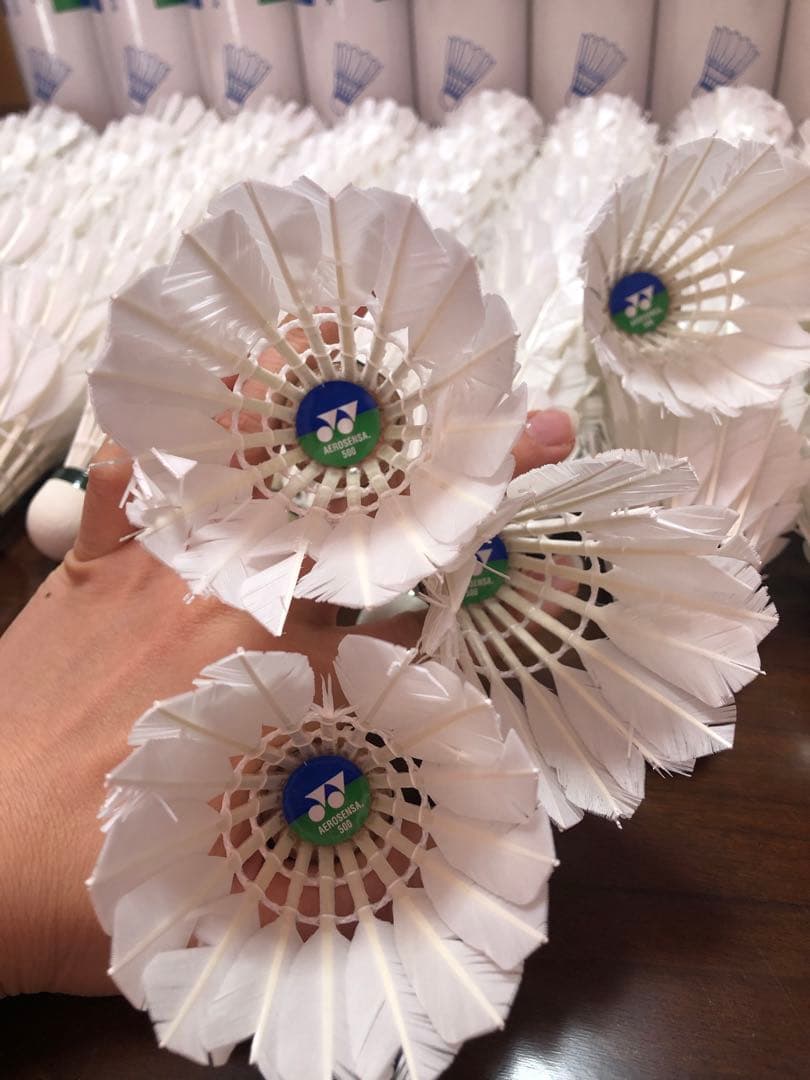 YONEX AEROSENSA500の中古シャトル（240個）