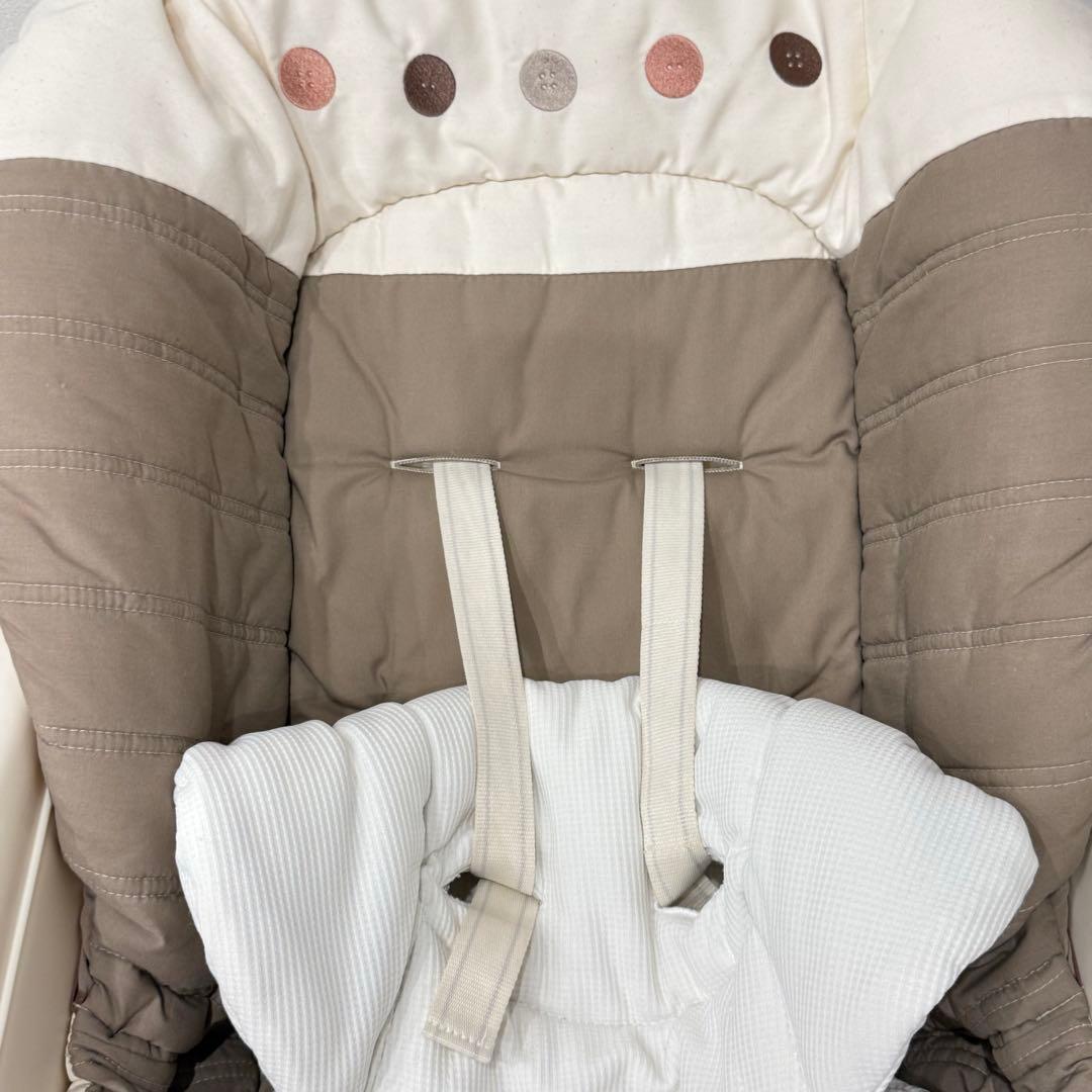 Combi コンビ　ネムリラ　オートスウィング　ハイローチェア　自動　ホワイト