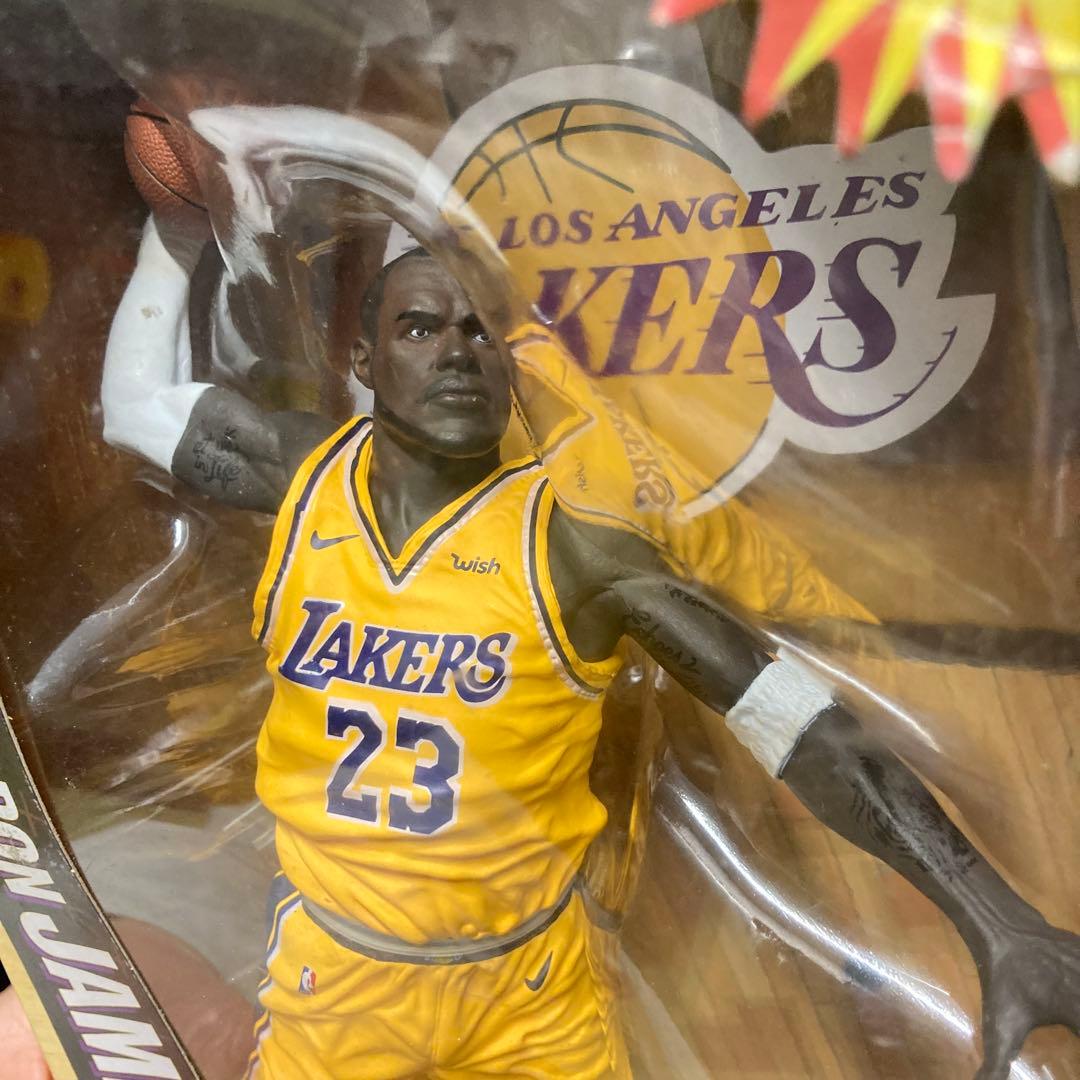 レブロン・ジェームズ