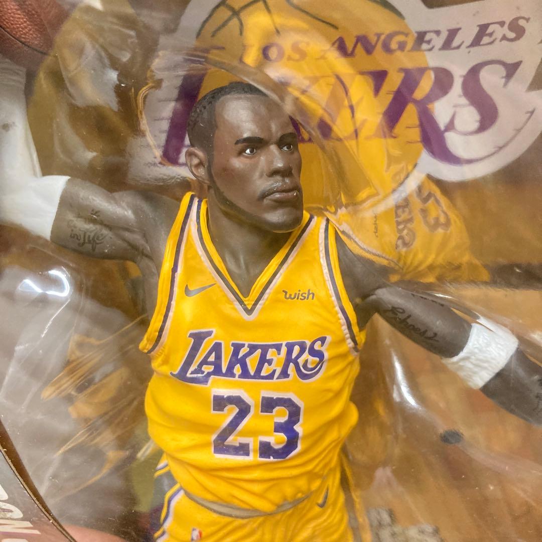 レブロン・ジェームズ