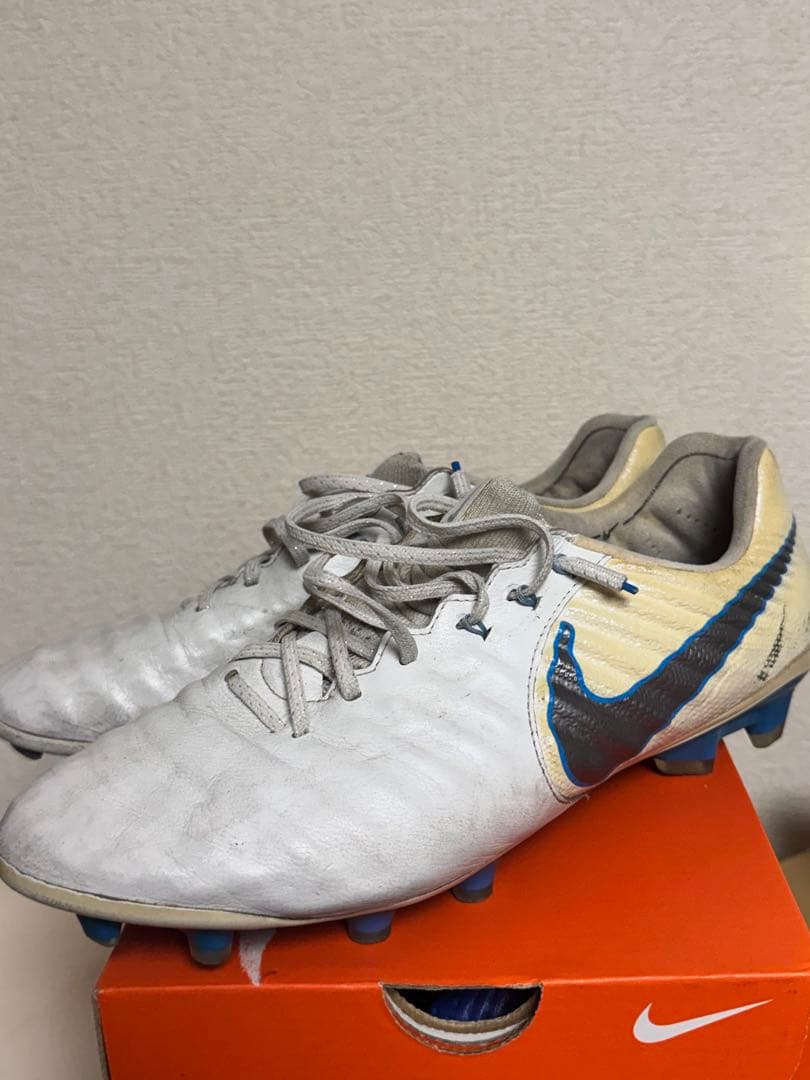 サッカースパイクナイキ ティエンポレジェンド7