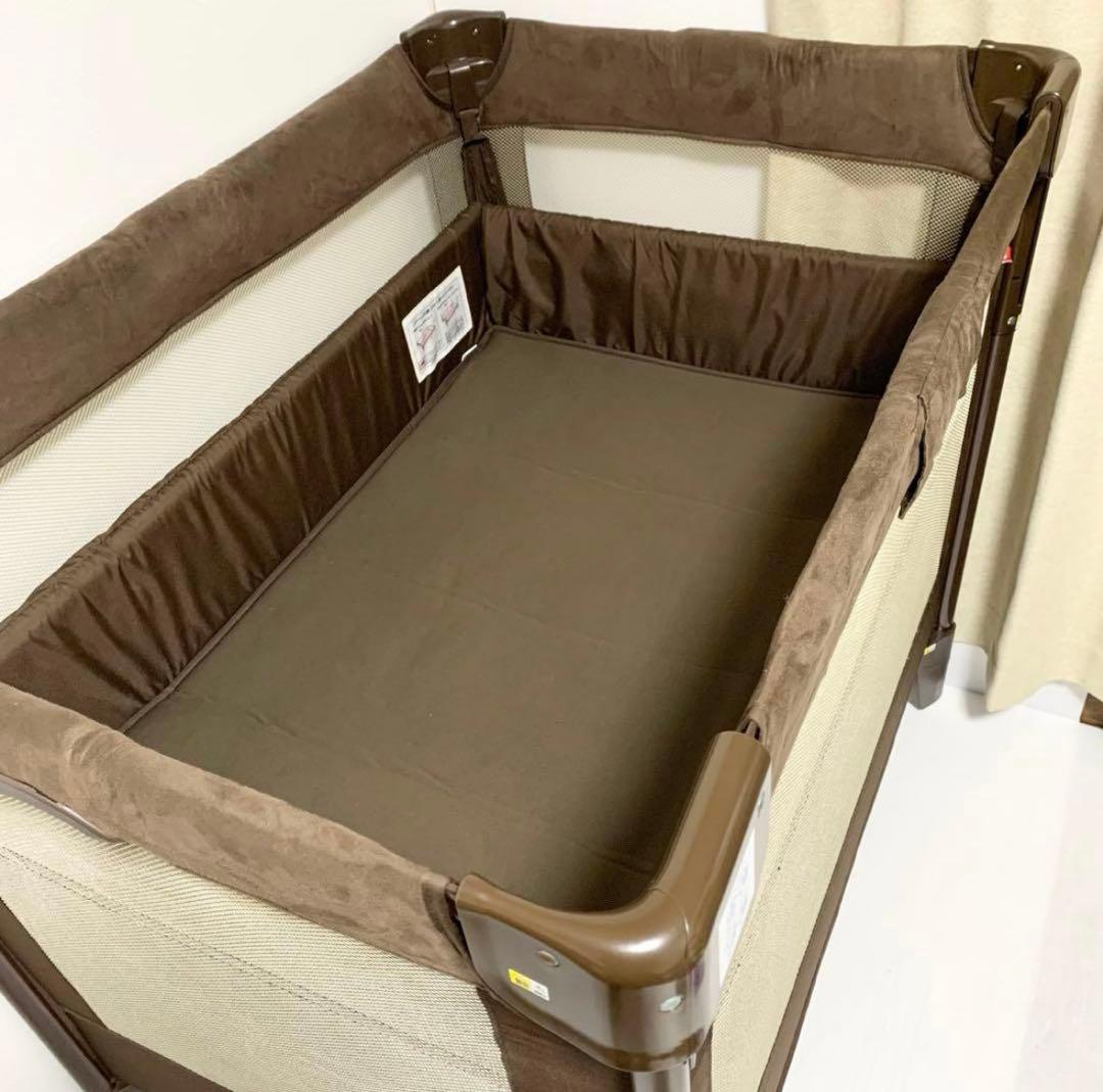 【美品】アップリカ ココネルエアープラス ベビーベッド　ブラウン