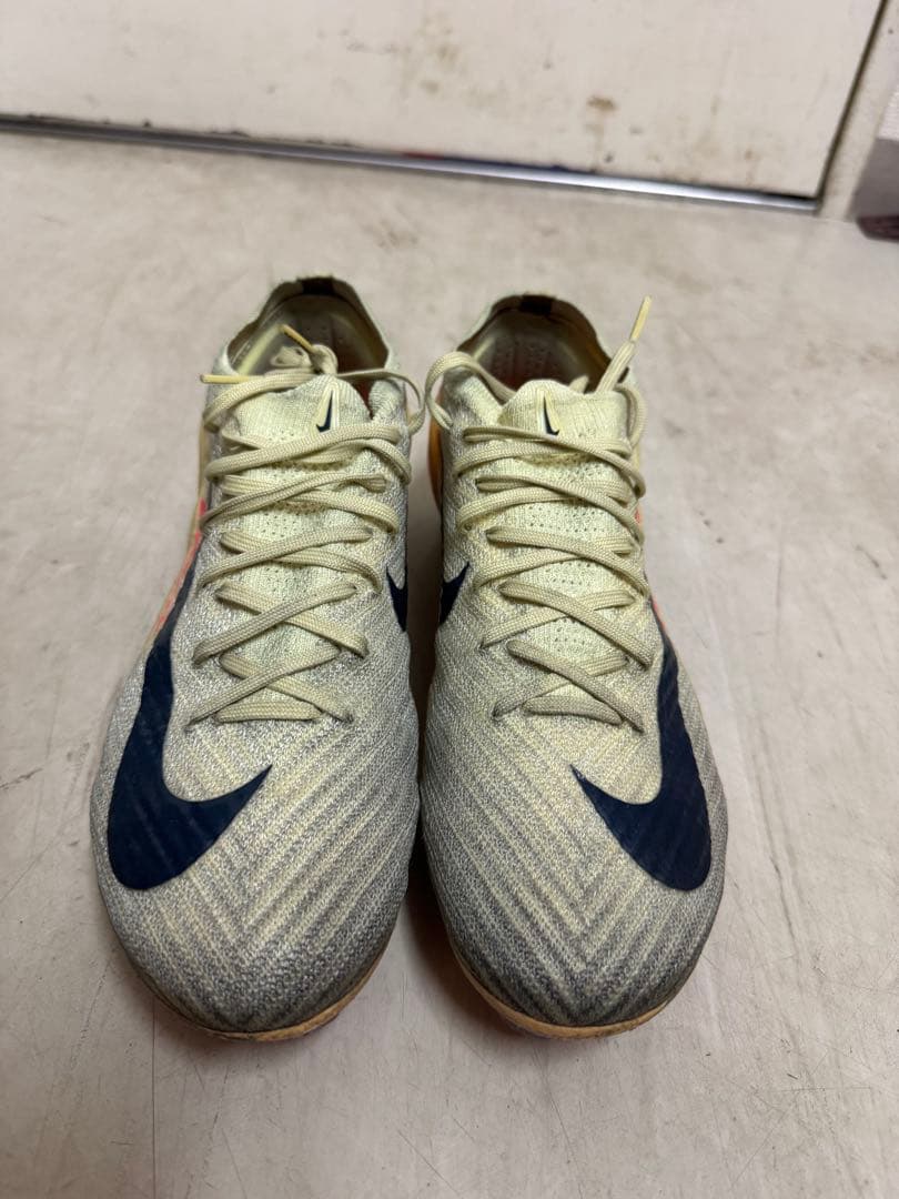 サッカーシューズ