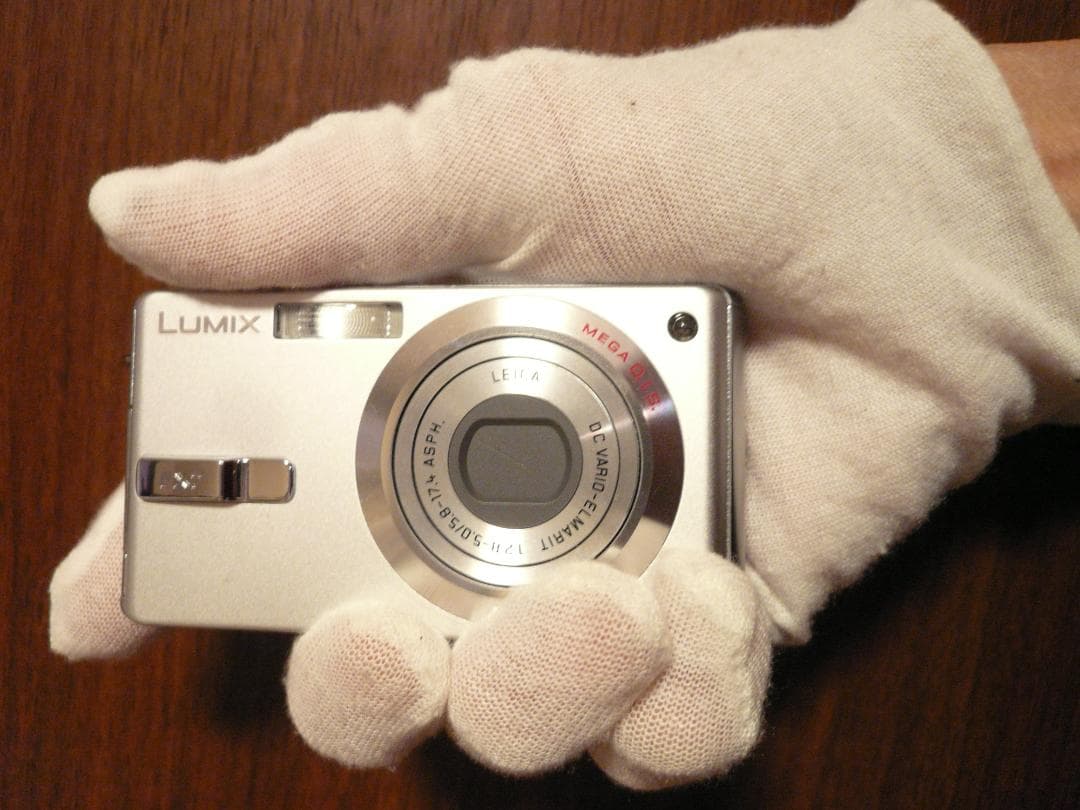 LUMIX★DMC-FX7⭐️極美品⭕️安心の実働品★シルバー