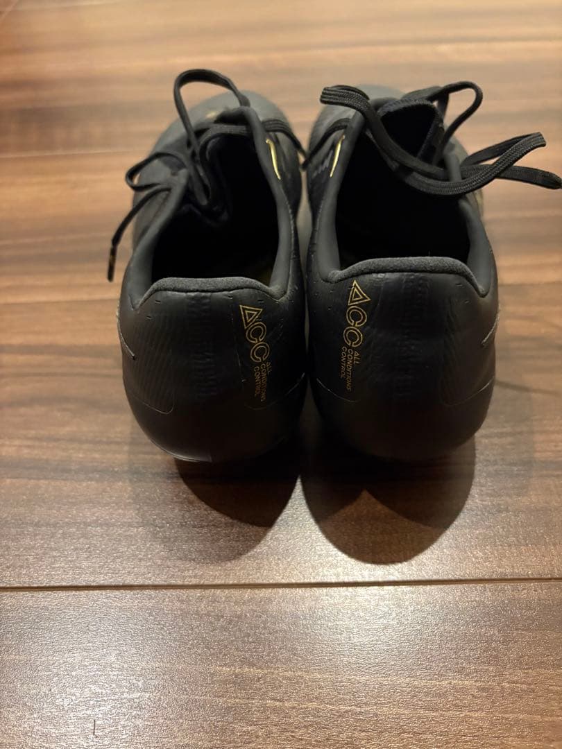 Nike Phantom ブラック/ゴールド ACGテクノロジー　24.5cm