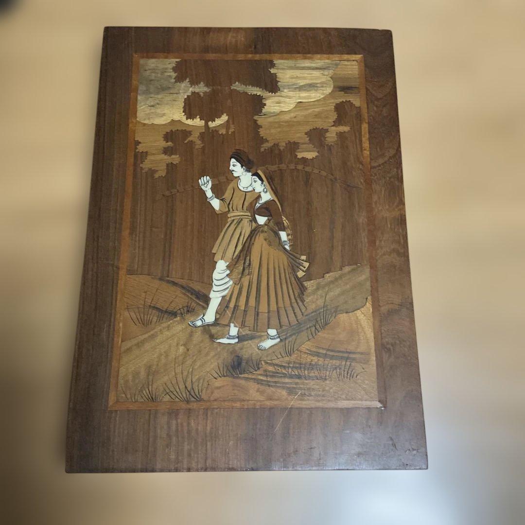 紫檀木の絵画　ウッドアート、インド土産
