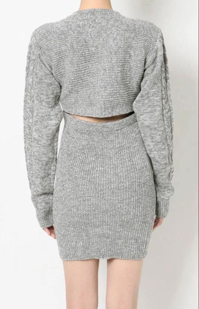 GYDA バックオープンタイトニットワンピース