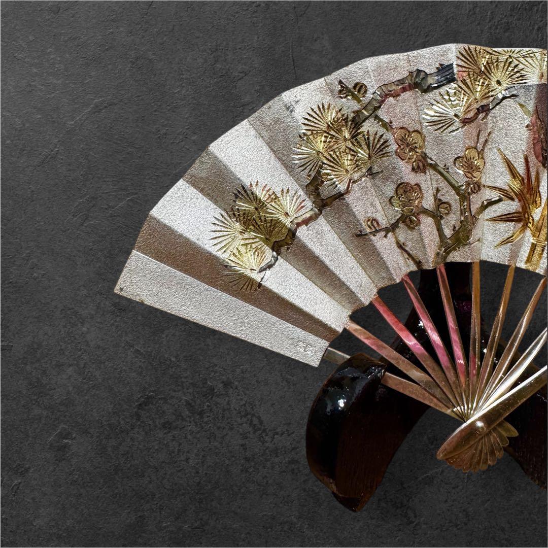 武比古 純銀 扇子 四寸五分 銀製 飾り扇 松竹梅 共箱付き 伝統工芸 置物
