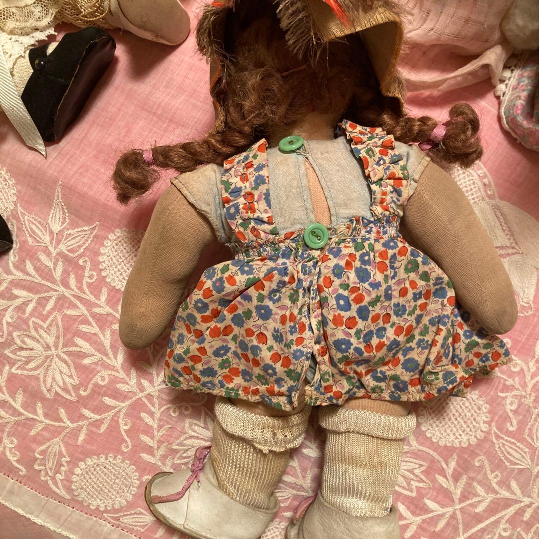 アンティークドール 花柄ドレス