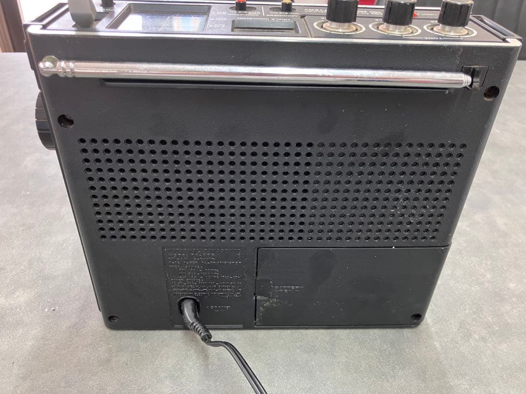 【National/ナショナル】『吠えろクーガ』RF-888 3バンドラジオ