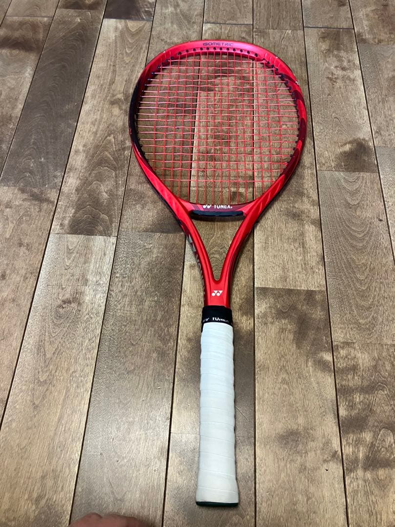 Vコア100 テニスラケット 2本セット