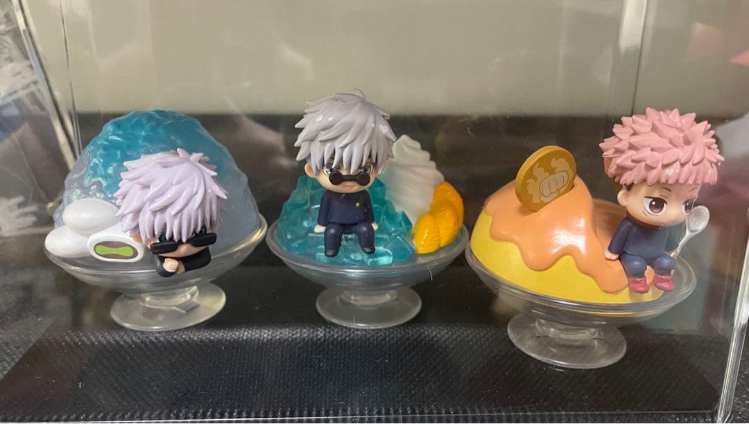 呪術廻戦　パフェのるあそーと　五条悟　虎杖悠仁　フィギュア　マスコット