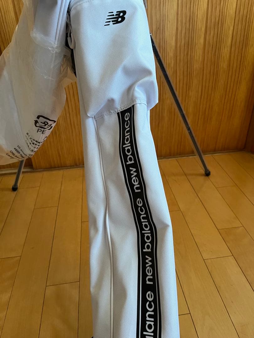 New Balance セルフスタンドバッグ ホワイト