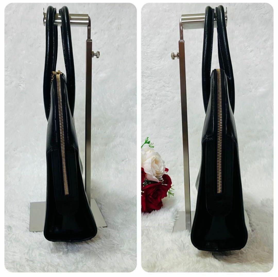 ⭐︎ヨンちゃん⭐︎ サルヴァトーレフェラガモ　ハンドバッグ　金ガンチーニ