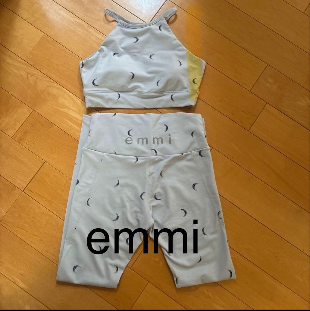 emmiヨガウェア　セット