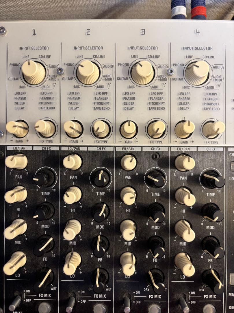 KORG ZERO4 DJミキサー