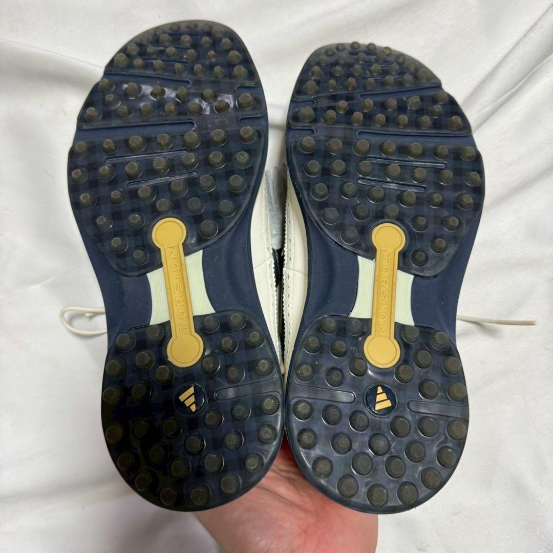 アディダスゴルフシューズ　malbon adidas