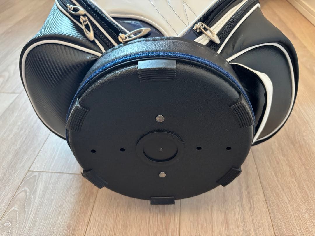 ツアーステージ ViQ 2022 キャディバッグ 9型 ブラック／ホワイト