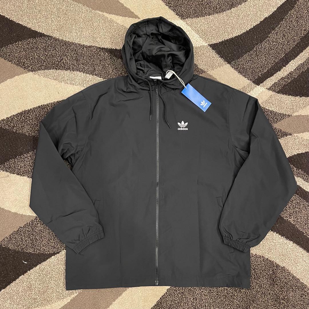 ★新品★アディダスオリジナルス 黒　ロゴ　バックプリント　フード　ジャケット