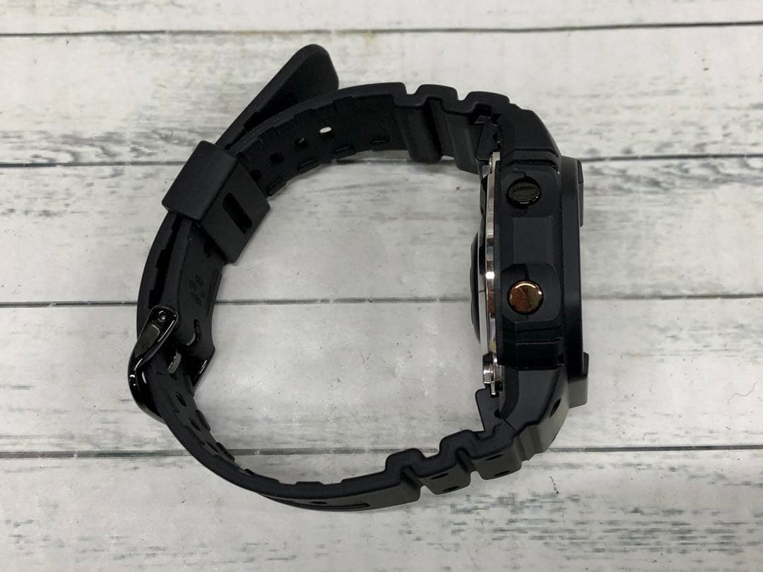 G-SHOCK DW-H5600-1JR G-SQUAD　6869