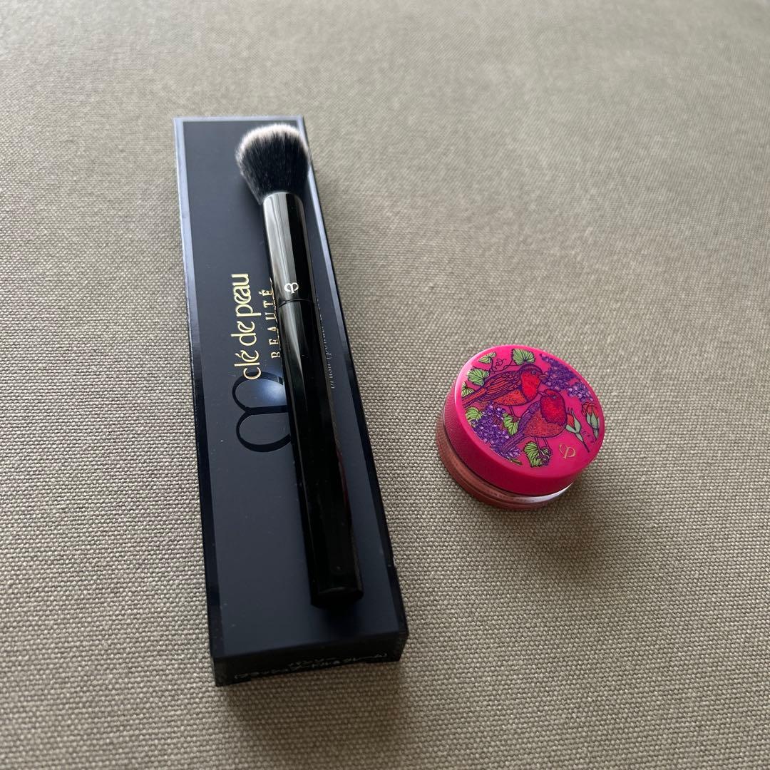 クレドポーボーテ　ブラッシュクレーム&パンソー