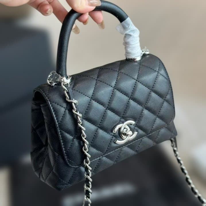 coco handle ブラック キルティング ショルダーバッグ