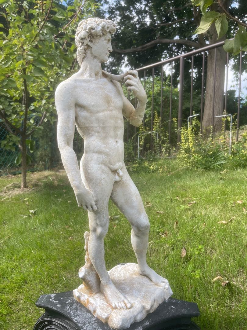 ダビデ像(ミケランジェロ)高さ:60 cm