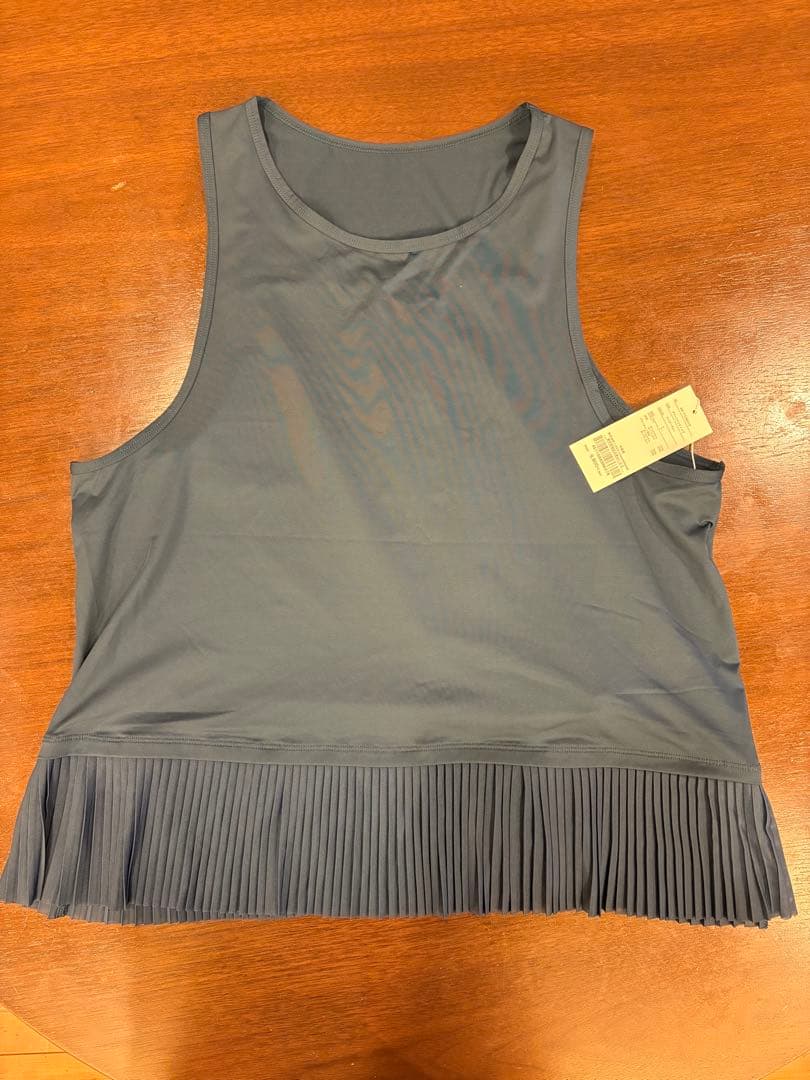 新品タグ付き【SUKALA】プリーツタンクトップ　Lサイズ
