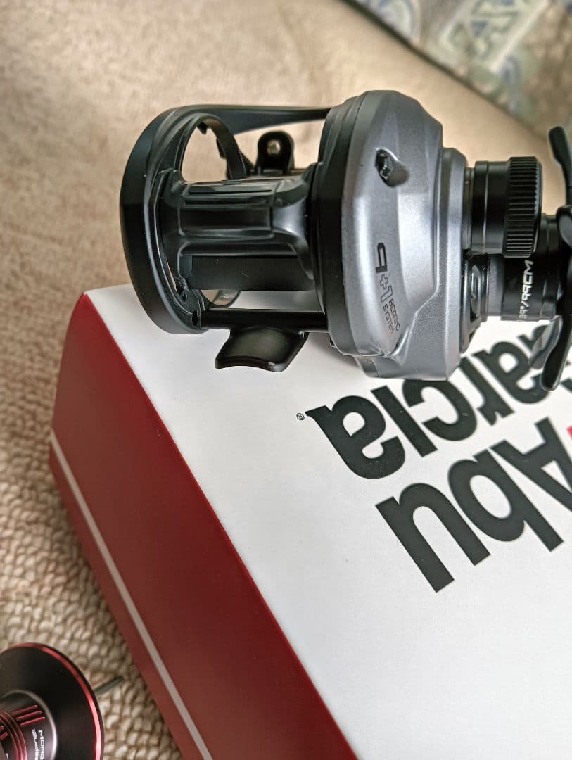 Abu Garcia レボ5 SX ロケット R