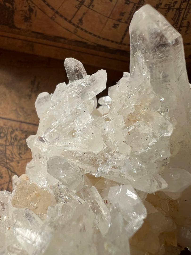 龍脈の精髄 宮崎県産水晶クラスター 龍脈と癒しの光※保護猫活動支援