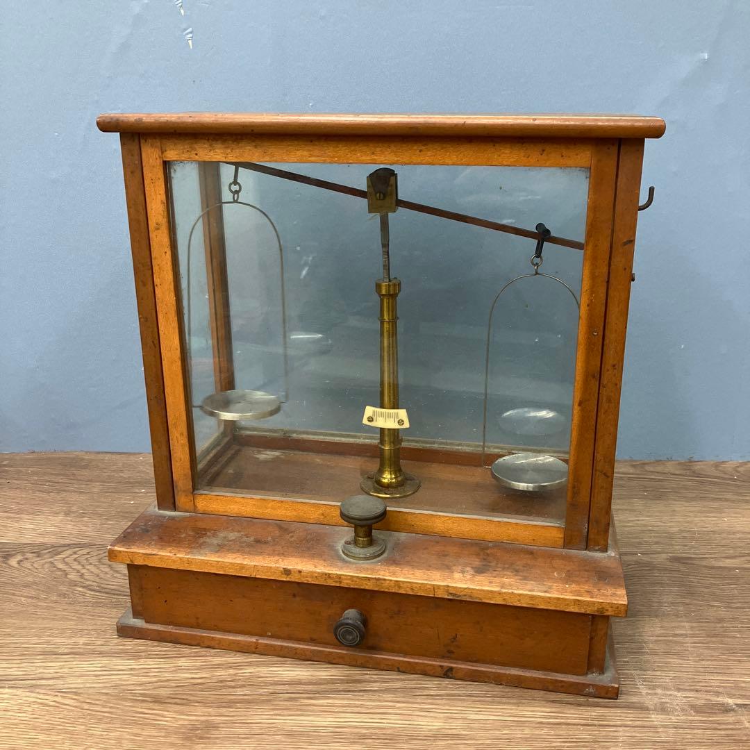 E-3 アンティーク 分析天秤 天秤ばかり 木製ガラスケース入り 精密秤