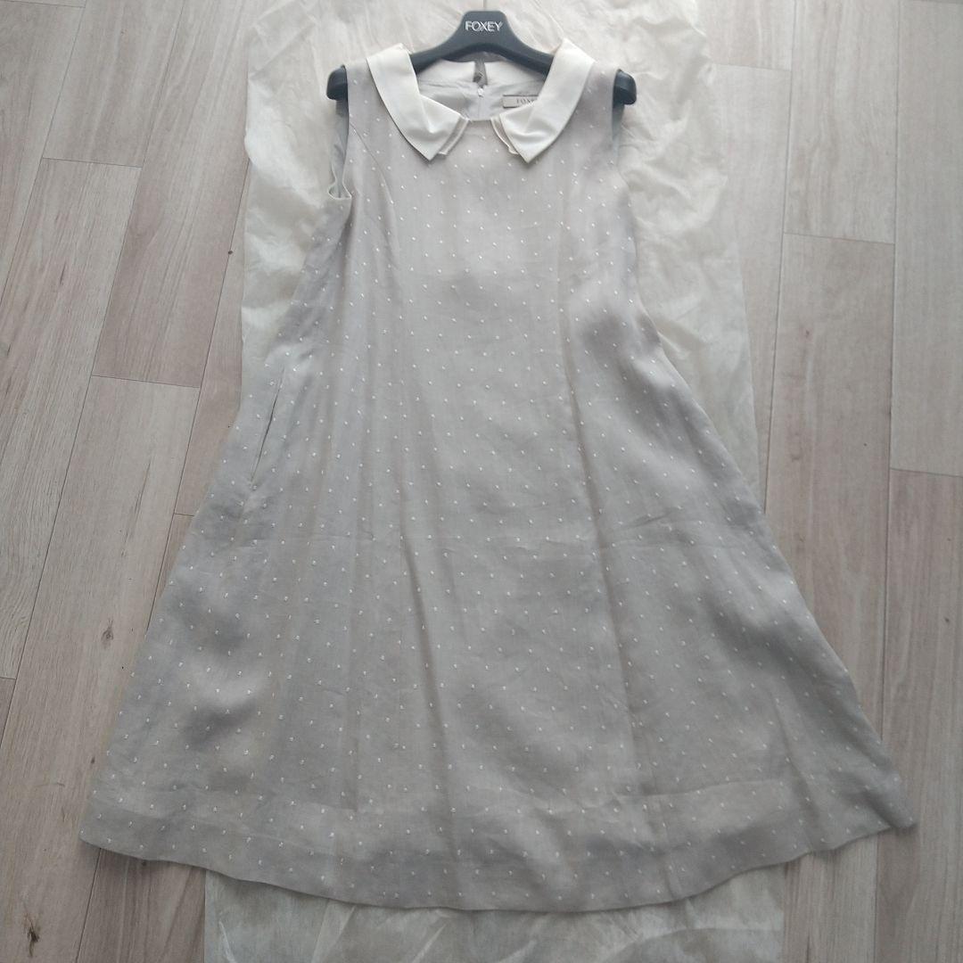 FOXEY ノースリーブ ひざ丈ワンピース グレー