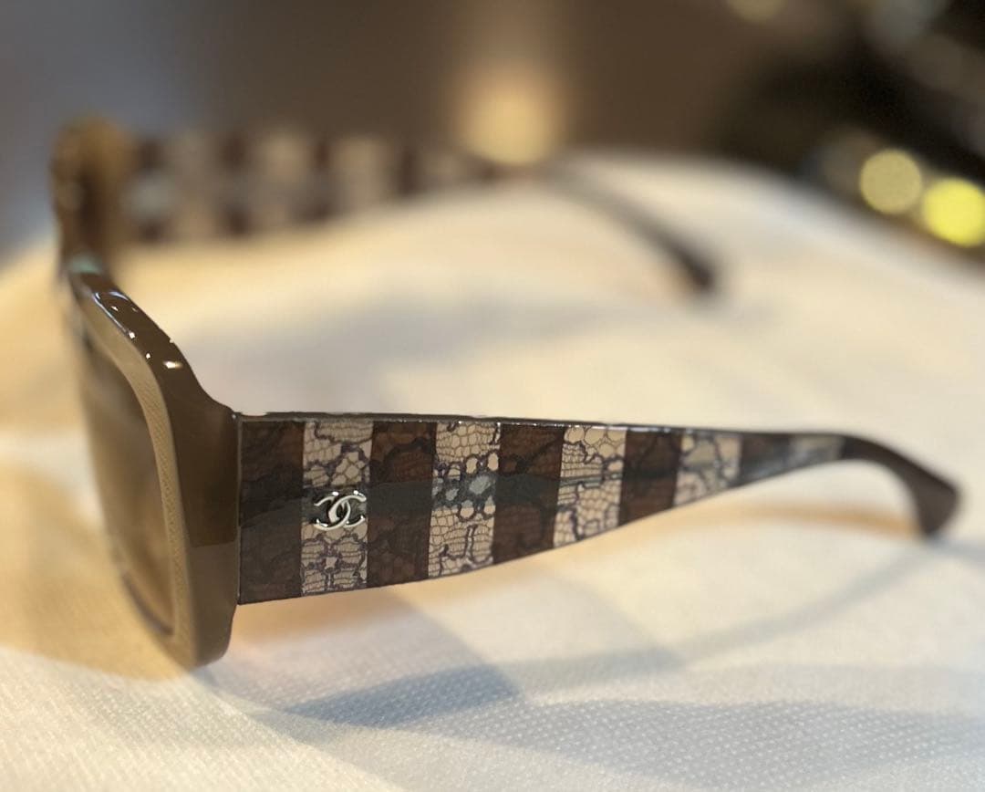 CHANELシャネル　サングラス　レース柄　CCマーク