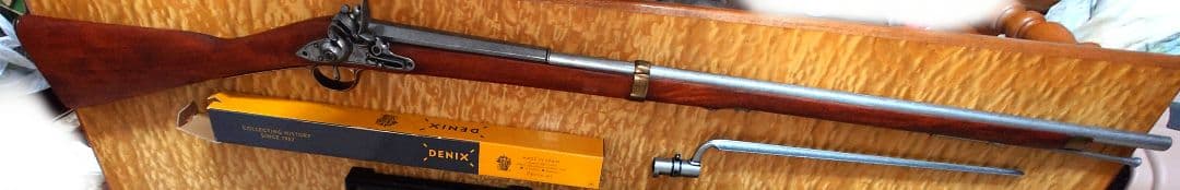 ブラウン・ベス【DENIX】マスケット銃　観賞用モデルガン