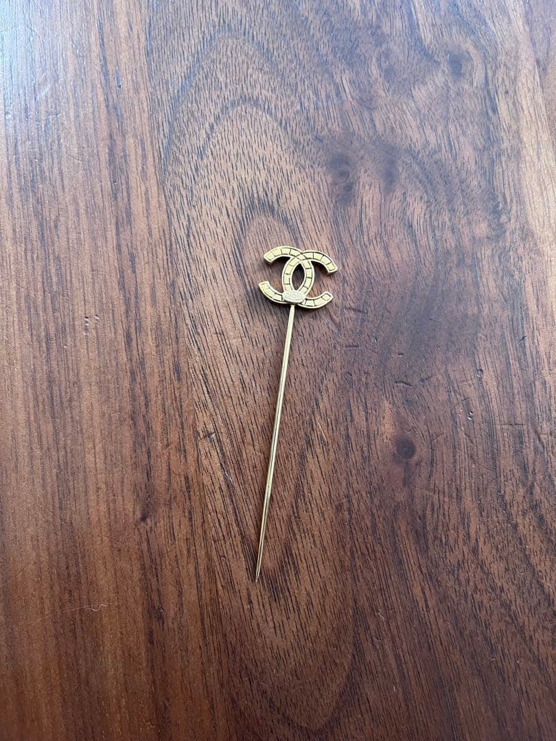 CHANEL ゴールド ピン