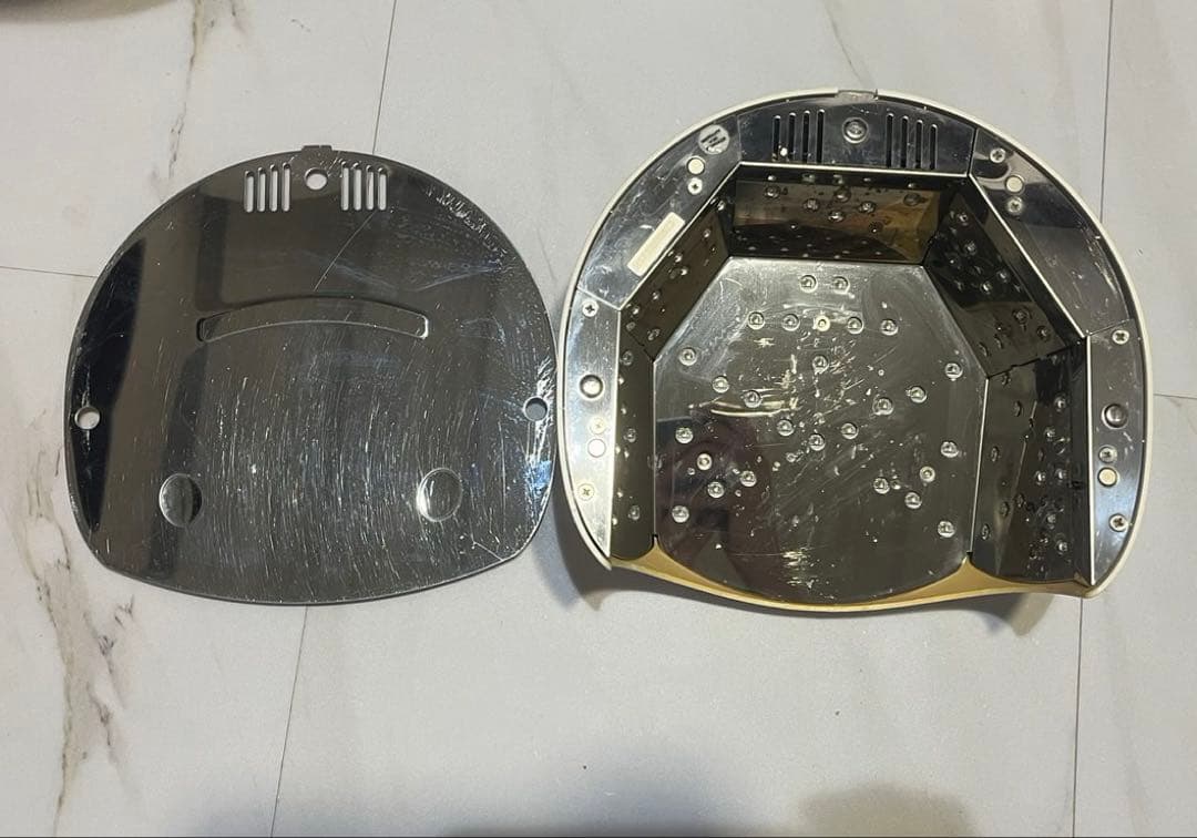 ココイスト　インフィニティLED &UVライト