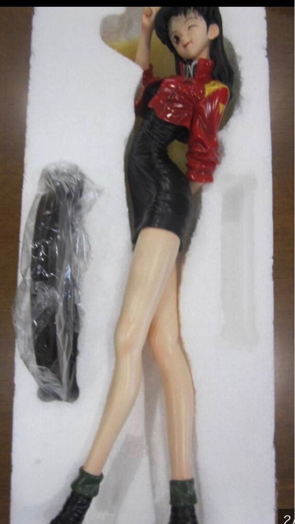 葛城ミサト　アミエグランデ　フィギュア　大型