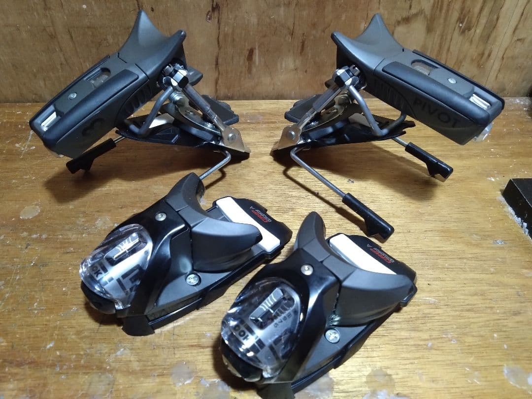 新品未使用★最新カラーLOOK PIVOT2.0Blackl13国内正規