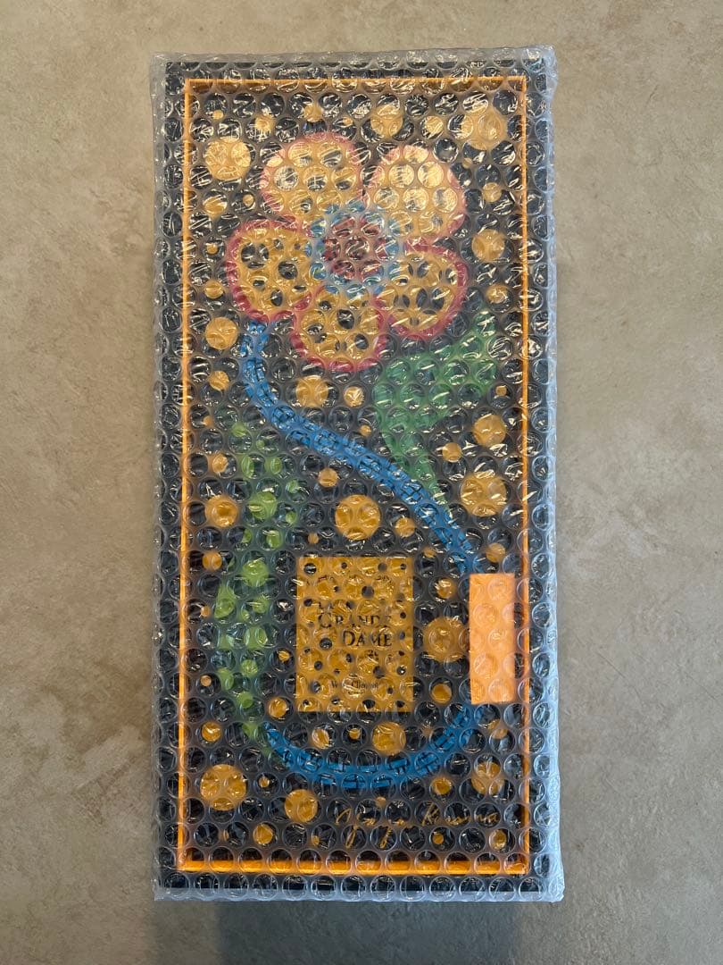 ヴーヴ・クリコ ラ・グランダム 草間彌生コラボ　シャンパン