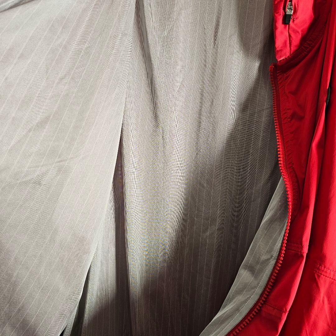 マスターバニーエディション　プライマリスト サテンストレッチブルゾン　赤