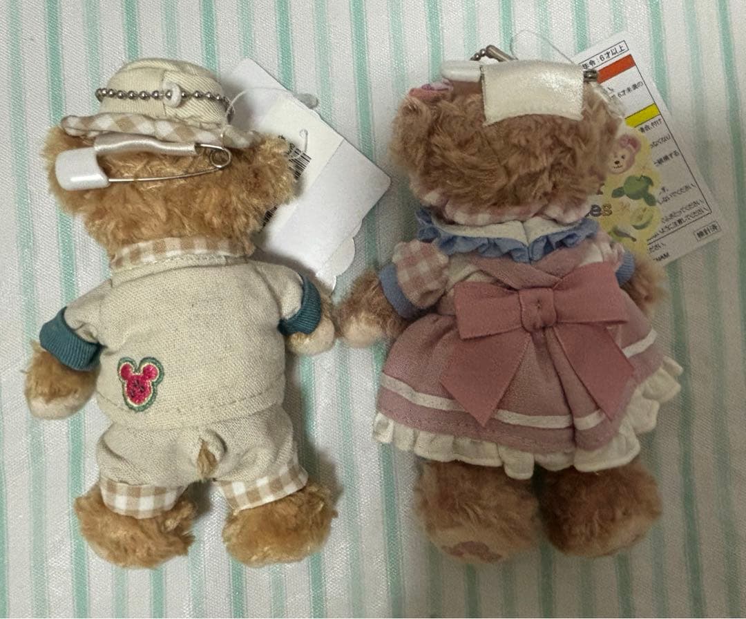 テイスティサマーサプライズ ダッフィー シェリーメイ ぬいぐるみバッジ