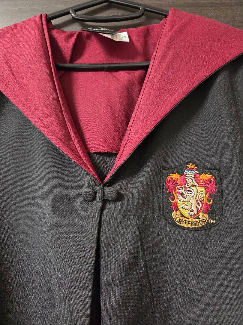 新品、未使用品　ハリー・ポッター　グリフィンドール　ローブ　XS