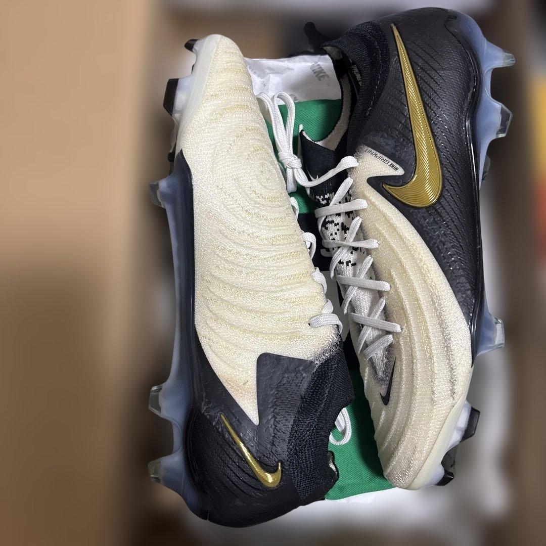 サッカースパイクナイキファントムgx2エリートfg